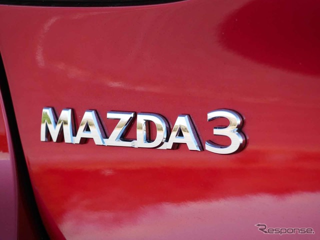 マツダ3 SKYACTIV-X(Lパッケージ)