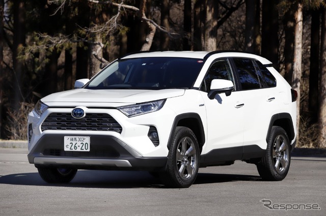 トヨタRAV4ハイブリッドG