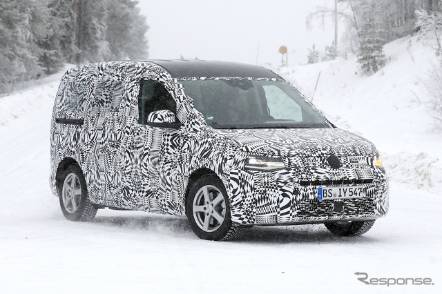 VW キャディ 次期型(スクープ写真)