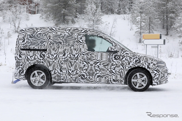 VW キャディ 次期型(スクープ写真)