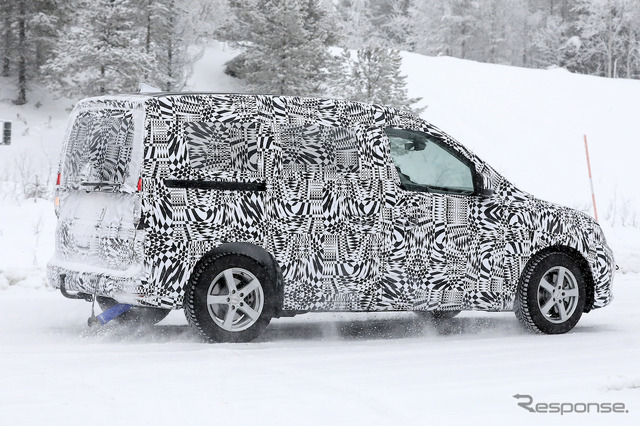 VW キャディ 次期型(スクープ写真)