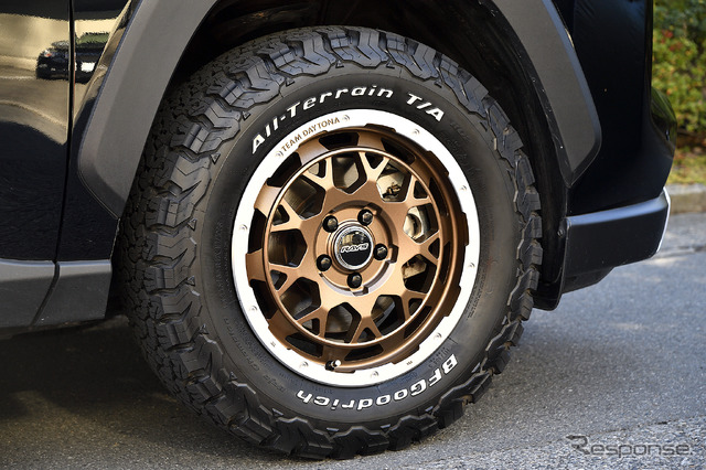 TEAM DAYTONA M9 装着サイズ:17x7J +32 5H-114.3 カラー:マットブロンズ/リムダイヤモンドカット 装着タイヤサイズ:245/65R17