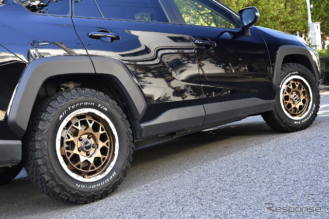 TEAM DAYTONA M9 装着サイズ:17x7J +32 5H-114.3 カラー:マットブロンズ/リムダイヤモンドカット 装着タイヤサイズ:245/65R17