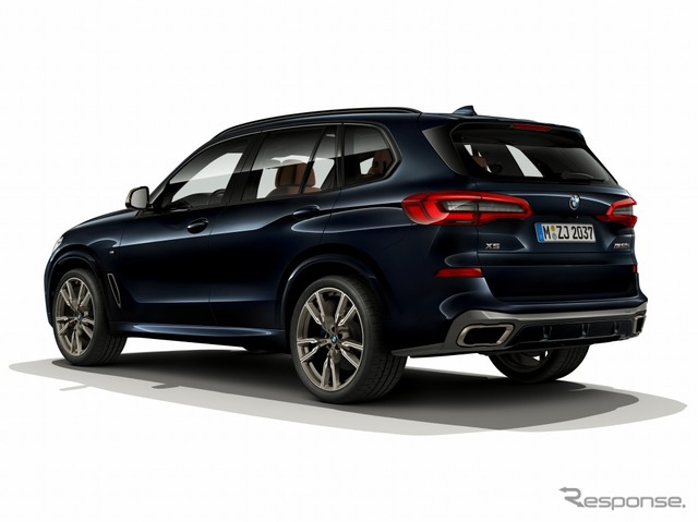 BMW X5 M50i