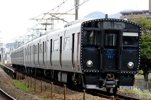 817系の後継車として2019年3月のダイヤ改正で登場した省エネタイプの821系。2020年3月のダイヤ改正では福岡・北九州地区に追加投入される。