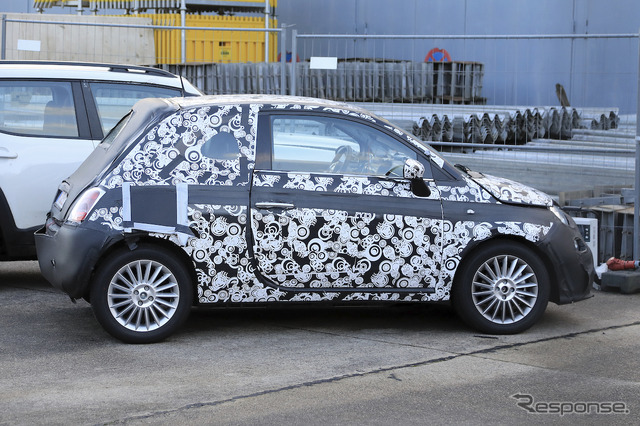 フィアット 500e 次期型 プロトタイプ(スクープ写真)