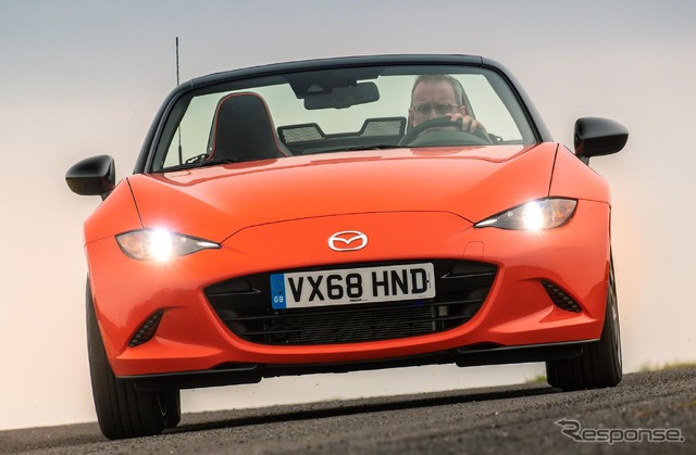 マツダ MX-5(ロードスター)30thアニバーサリーエディション