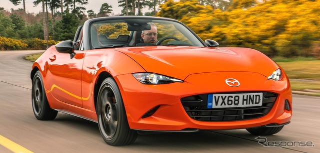 マツダ MX-5(ロードスター)30thアニバーサリーエディション