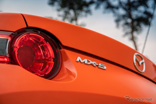マツダ MX-5(ロードスター)30thアニバーサリーエディション