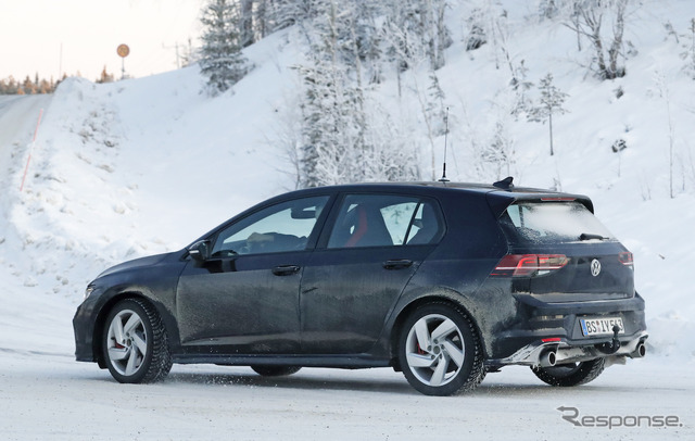 VW ゴルフ GTI 新型プロトタイプ(スクープ写真)