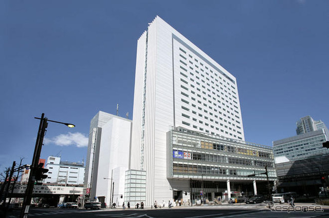 KYOSHO AKIHABARA…クールな雰囲気で初心者・長居大歓迎