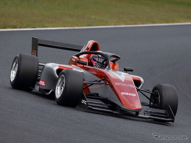 日本のフォーミュラ・リージョナルは「童夢F111/3」のワンメイクで競われる。