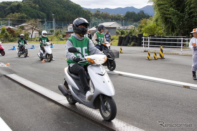 埼玉県 高校生の自動二輪車等の交通安全講習