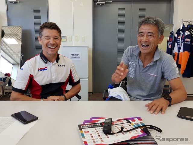 チェッキネロ(向かって左)と藤井