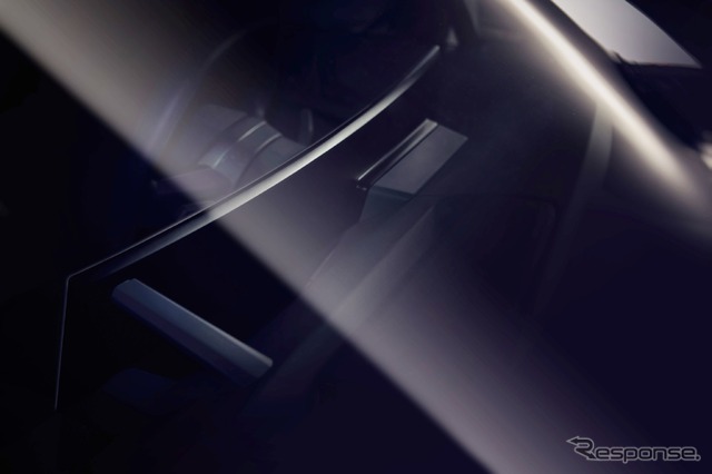 BMW iNEXTの新開発デジタルコクピット。大型曲面ディスプレイ採用