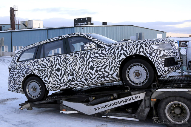 アウルス コマンダント(Aurus Komandant)開発車両 スクープ写真