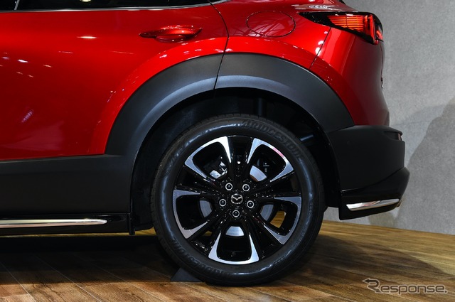 マツダCX-30シグネチャースタイル(東京オートサロン2020)