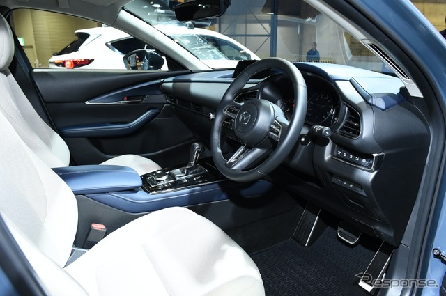マツダCX-30シグネチャースタイル(東京オートサロン2020)