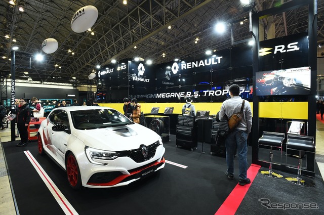 ルノー・メガーヌR.S.トロフィーRカーボンセラミックパック(東京オートサロン2020)
