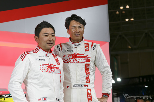 GOODSMILE RACING & TeamUKYOの谷口信輝選手(右)と片岡龍也選手(左)