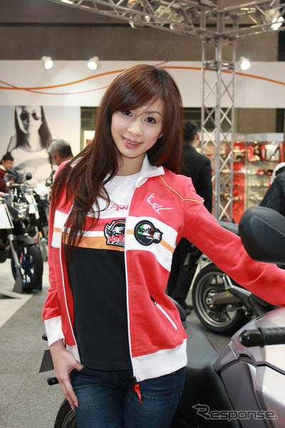 【東京モーターサイクルショー08】コンパニオン写真蔵…アプリリア