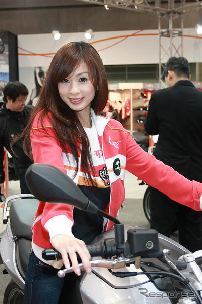 【東京モーターサイクルショー08】コンパニオン写真蔵…アプリリア