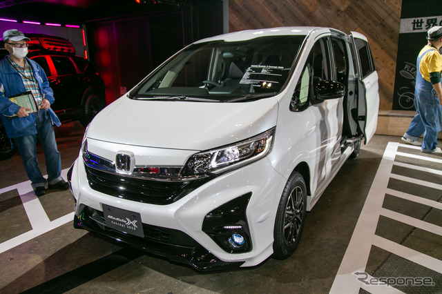 フリード・モデューロX(東京オートサロン2020)
