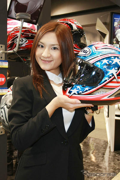 【東京モーターサイクルショー08】コンパニオン写真蔵…アライ