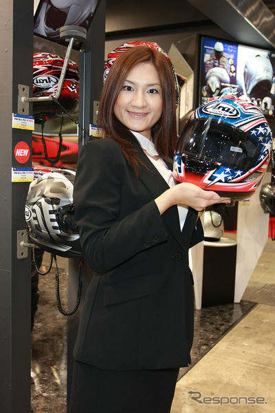 【東京モーターサイクルショー08】コンパニオン写真蔵…アライ