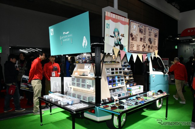 ダイハツ ハイゼットトラック 初音ミクマルシェ Ver.(東京オートサロン2020)