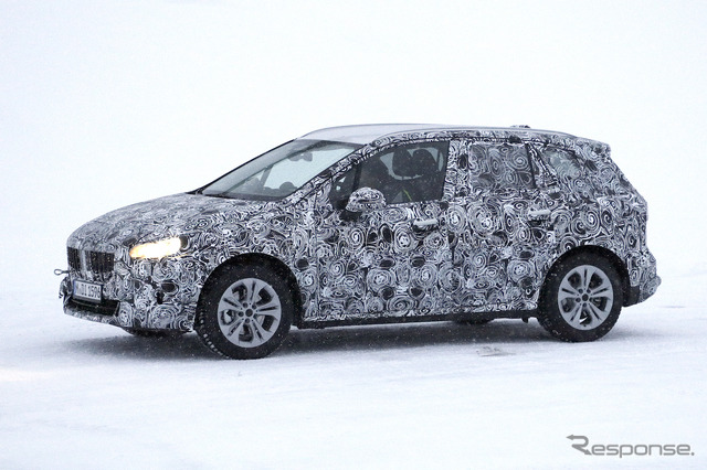 BMW 2シリーズ アクティブツアラー 次期型プロトタイプ(スクープ写真)
