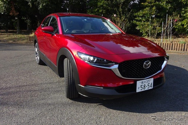 マツダ　CX-30 SKYACTIV-Xエンジン搭載車