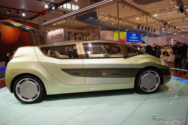【北京モーターショー08】リチウムポリマー電池搭載のハイブリッド…広州汽車