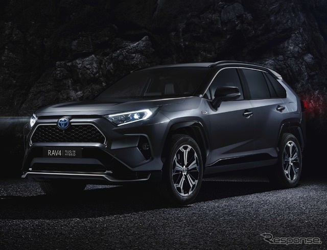 トヨタ RAV4 新型のPHV(欧州仕様)