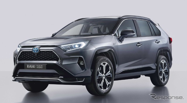 トヨタ RAV4 新型のPHV（欧州仕様）