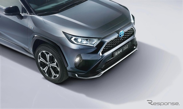 トヨタ RAV4 新型のPHV(欧州仕様)