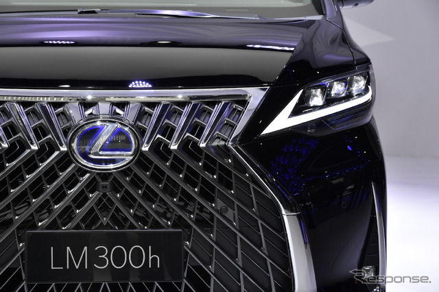 レクサス LM300h(上海モーターショー2019)