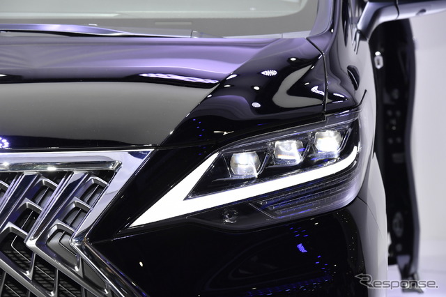 レクサス LM300h(上海モーターショー2019)