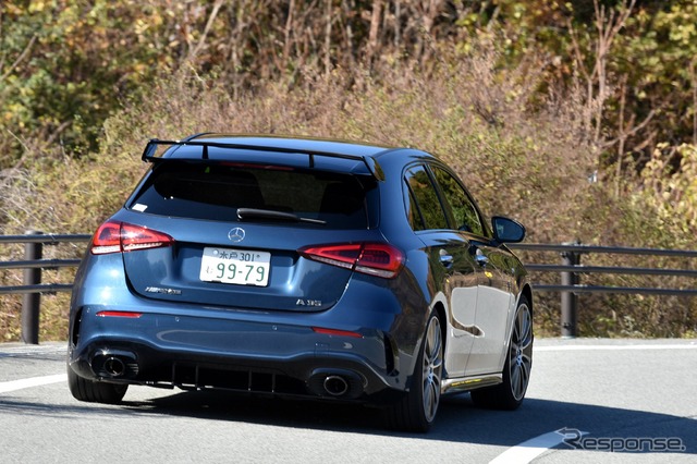 メルセデスAMG A35 4MATIC