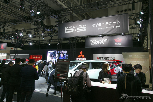 三菱アウトランダーPHEV 特務機関NERV仕様(東京オートサロン2020)
