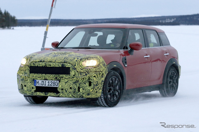 MINI クロスオーバー 改良新型プロトタイプ スクープ写真