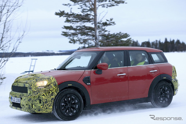 MINI クロスオーバー 改良新型プロトタイプ スクープ写真