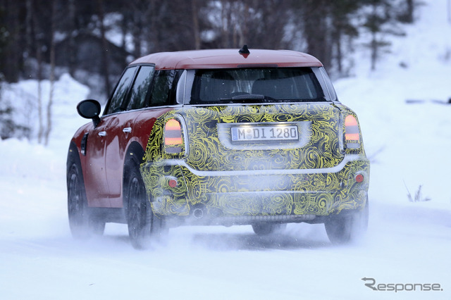 MINI クロスオーバー 改良新型プロトタイプ スクープ写真