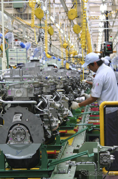 三菱自動車、タイのエンジン工場が稼働