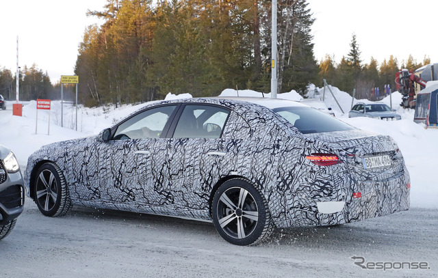 メルセデスベンツ Cクラス 次期型プロトタイプ スクープ写真