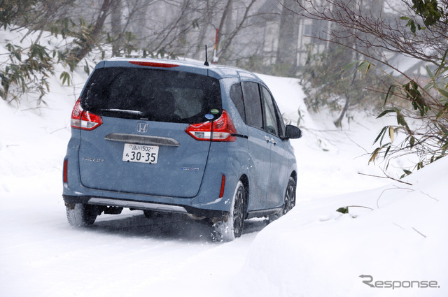 Honda FREED+(ホンダ フリード+)