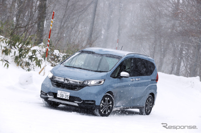 Honda FREED+(ホンダ フリード+)