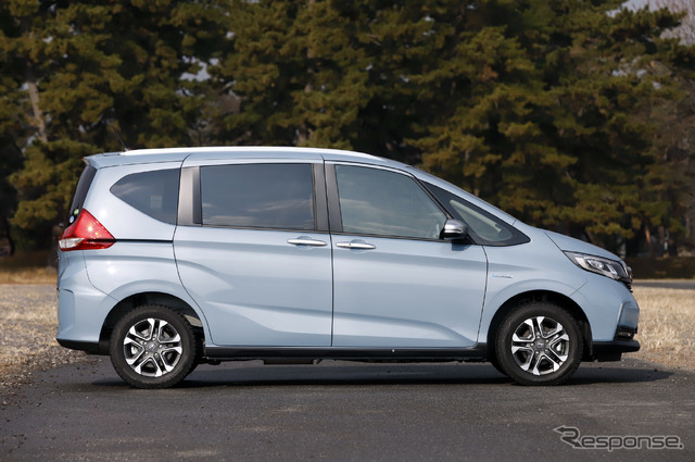 Honda FREED+(ホンダ フリード+)
