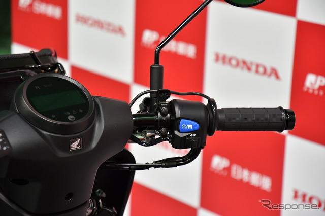 日本郵便に導入されるホンダの電動バイク『ベンリィe:』