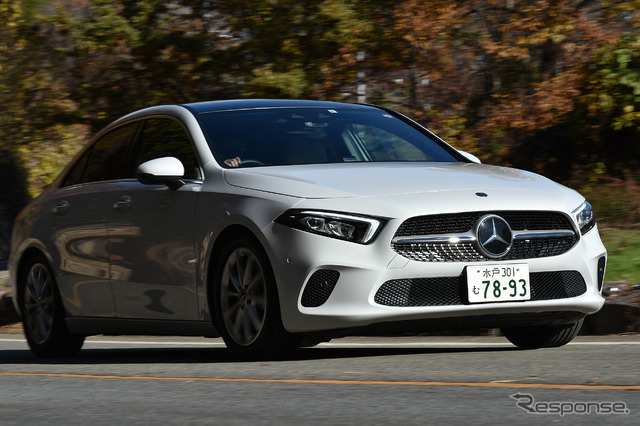 メルセデスベンツ Aクラスセダン(A250 4MATIC)